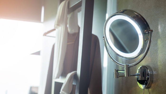 Consejos para elegir el espejo adecuado según el tipo de baño